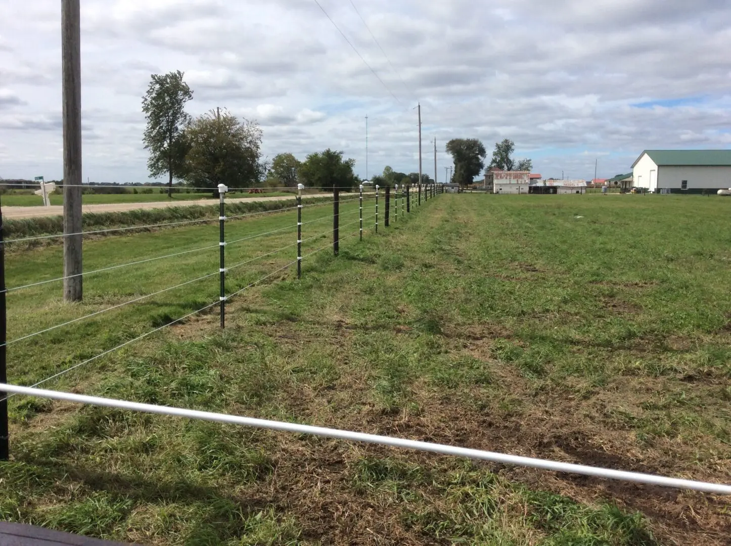 Beautifully Fenced Stable, Dehning